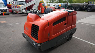 Tennant S20 SWEEP AND VACUUM MACHINE road sweeper