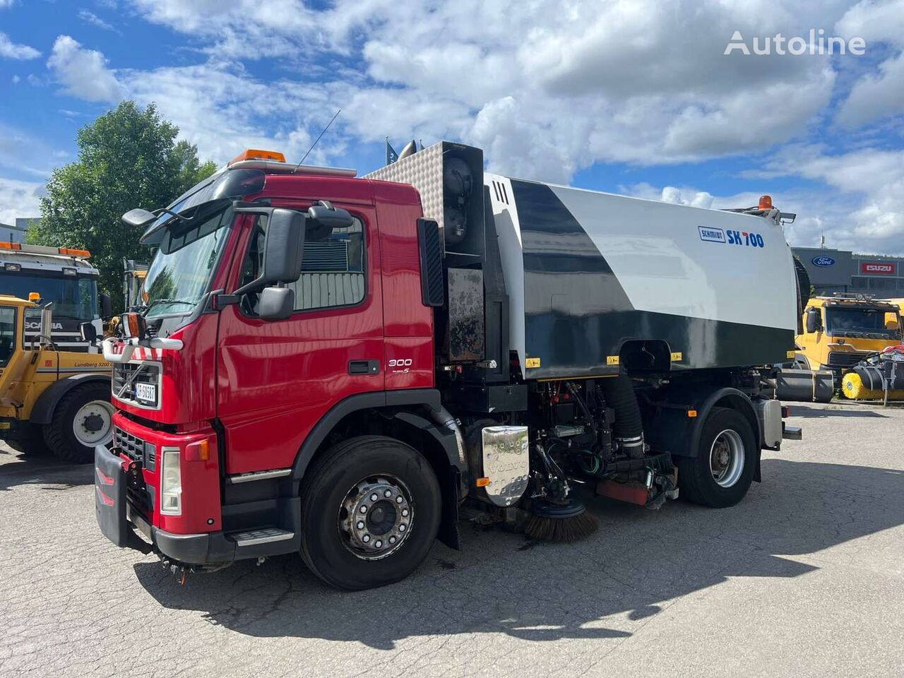 Volvo Fm-300 road sweeper