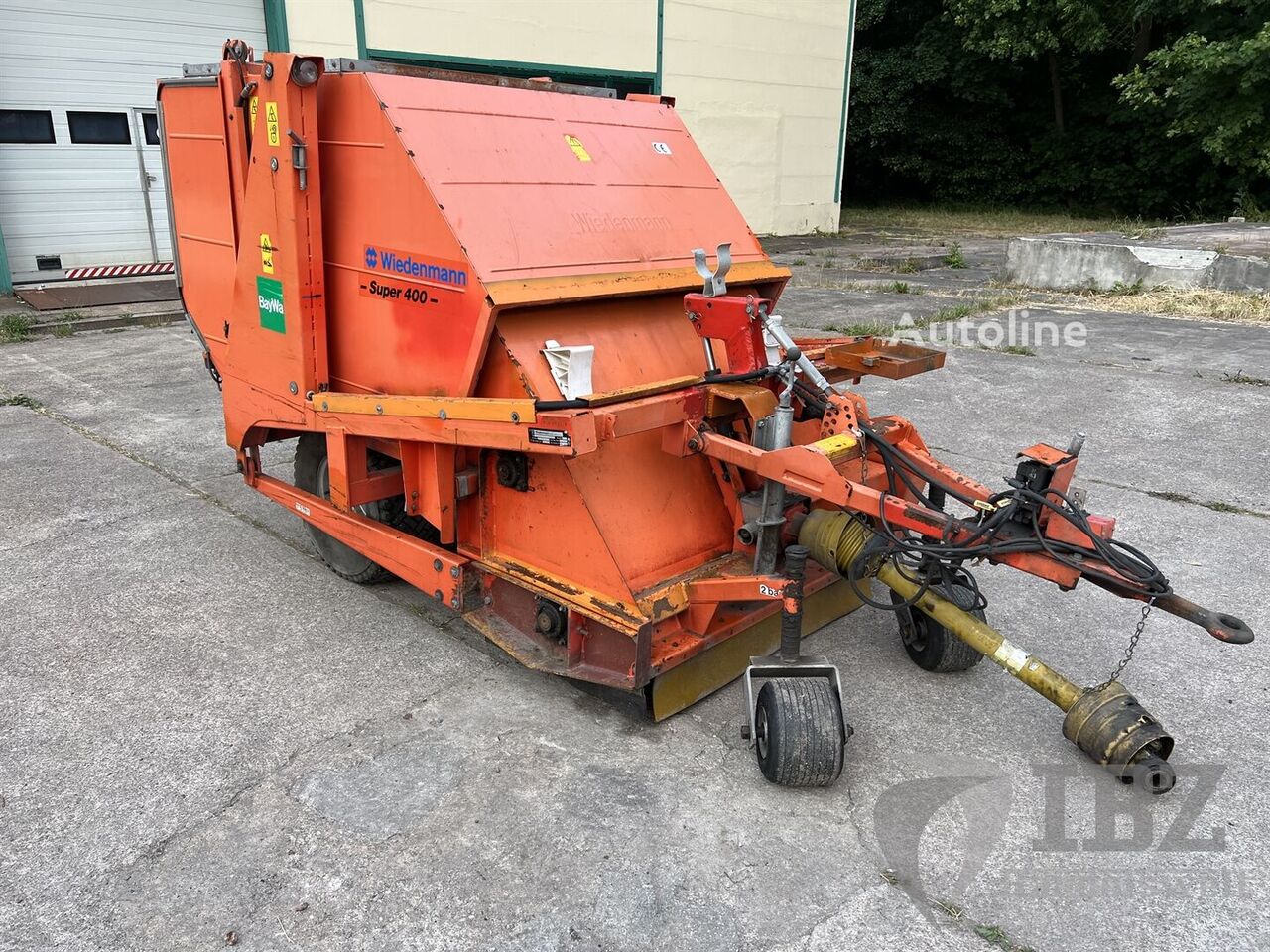 Возило за чистење улици Wiedenmann Super 400 1.2 M се продава | Autoline MK Возило за чистење улици Wiedenmann Super 400 1.2 M - Autoline