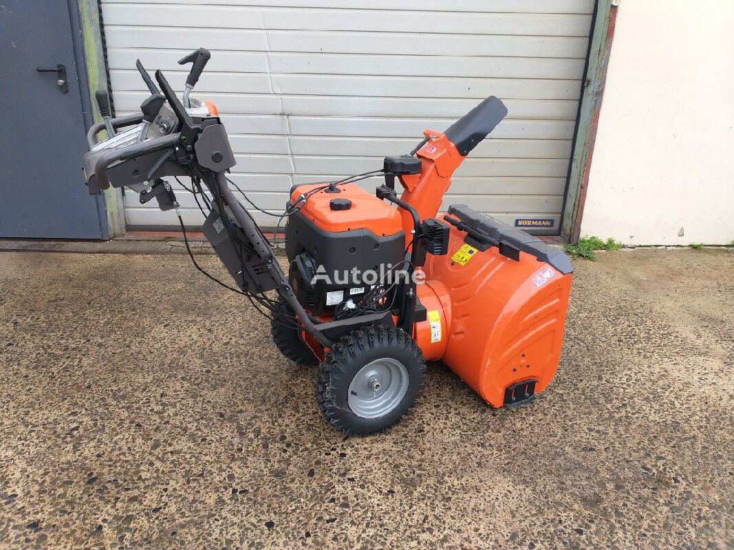 Husqvarna ST420 snow removal machine