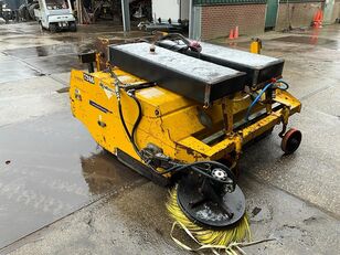 balayeuse tractée Rabaud Raubud Turbonet 1500A Sweeper