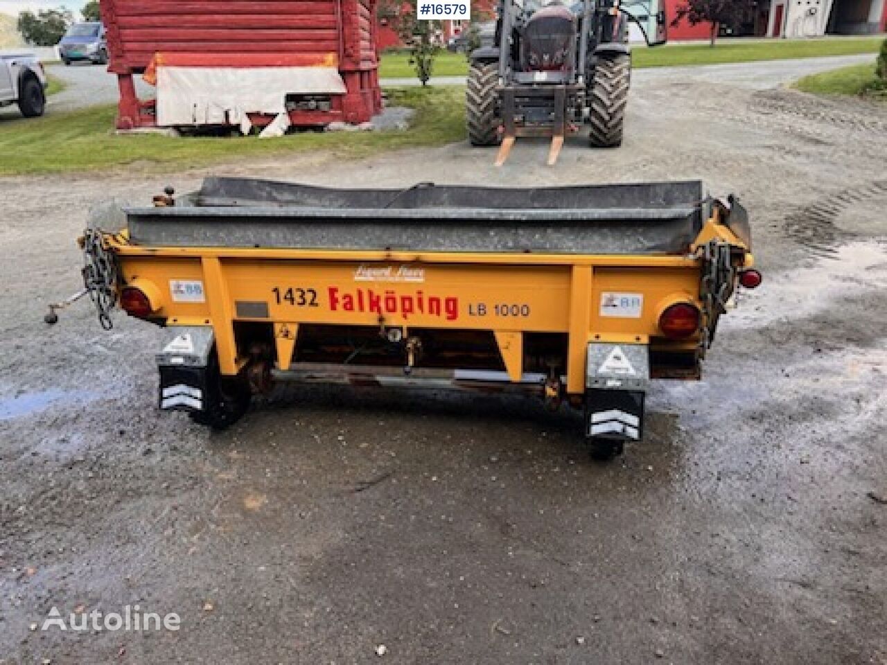 Falkøping LB1000 trailing spreader trailed gritter