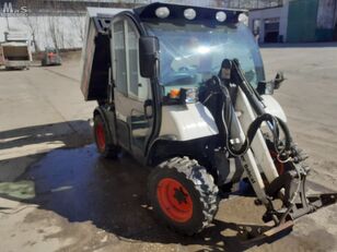 vehicul municipal universal Bobcat Toolcat 5600