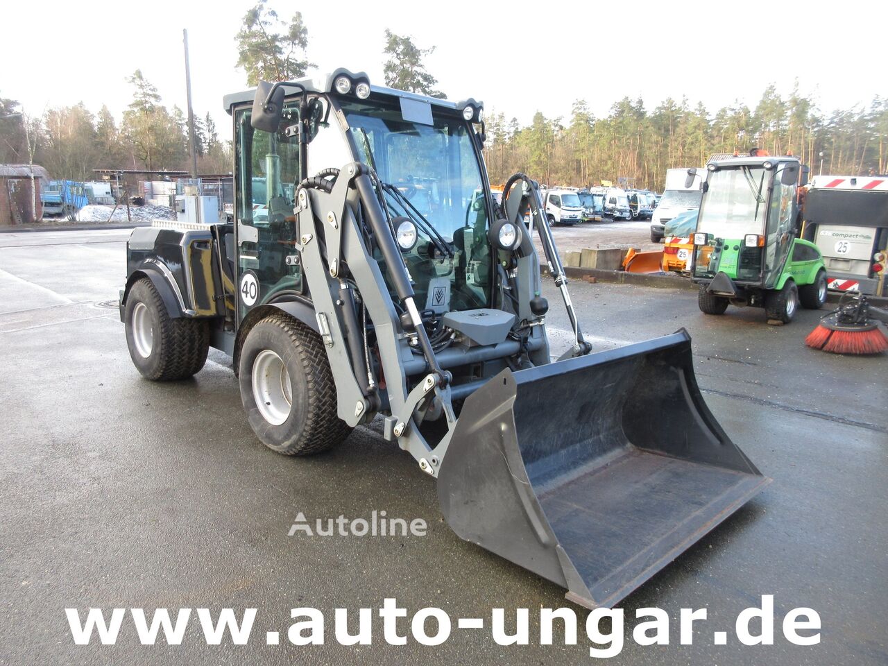 Universaalne kommunaalmasin Kärcher MIC 84 - Autoline