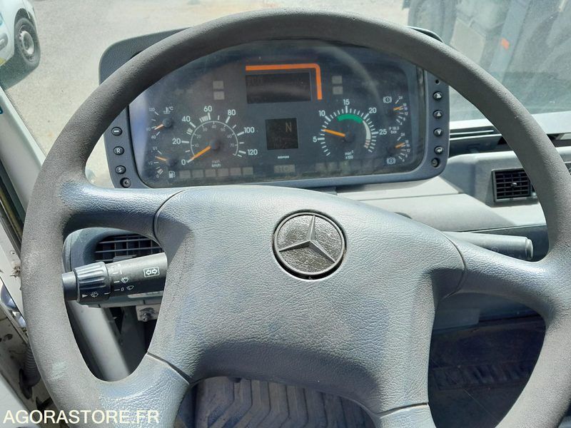 2004 مرسيدس بنز Unimog-47559079