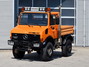 универсальная коммунальная машина Mercedes-Benz Unimog U1600