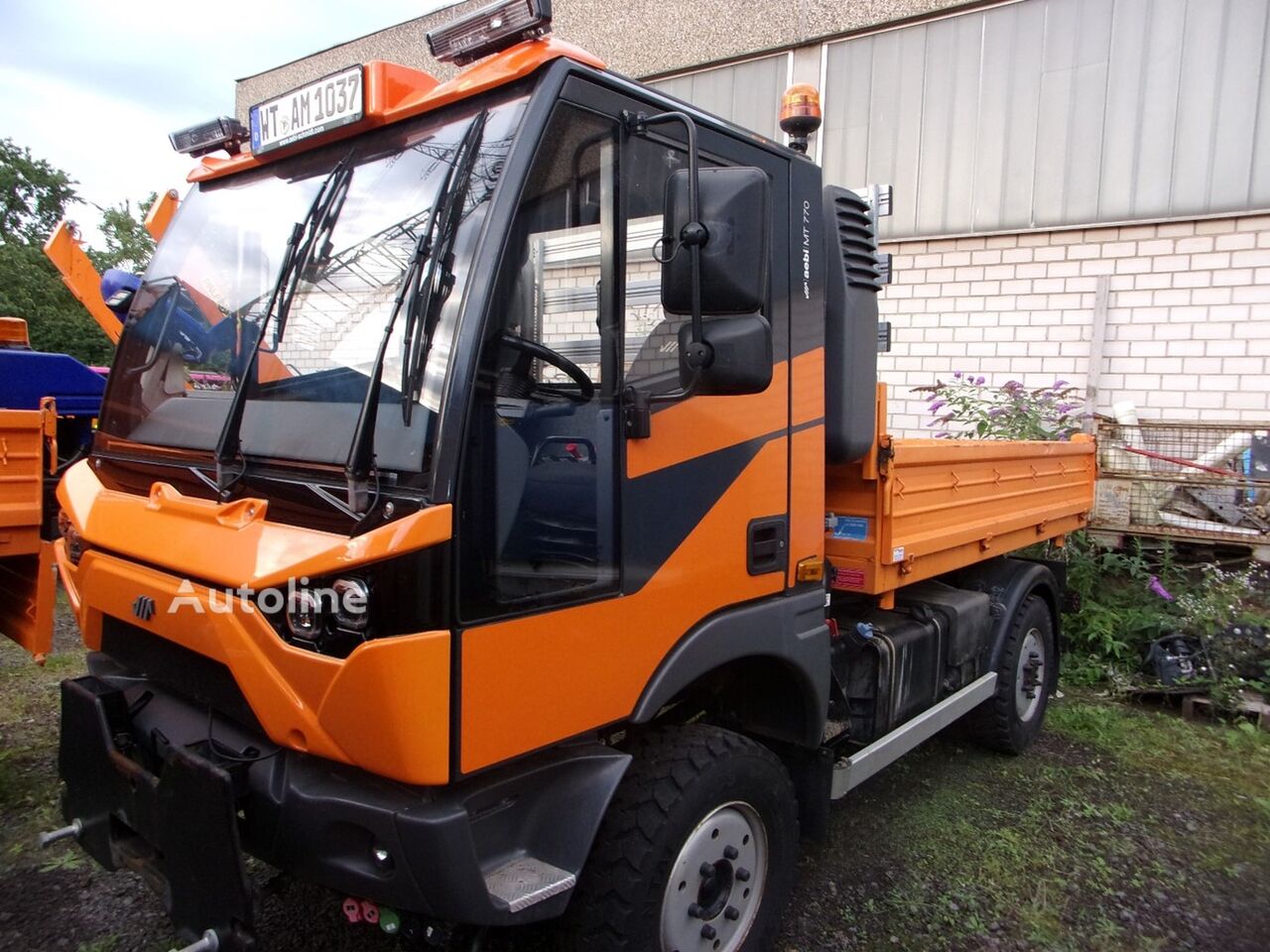 Univerzálne komunálne vozidlo Schmidt Aebi Schmidt MT 770 4x4 Kipper 4570 KM - Autoline