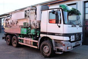 camion de vidange Mercedes-Benz Actros 3335