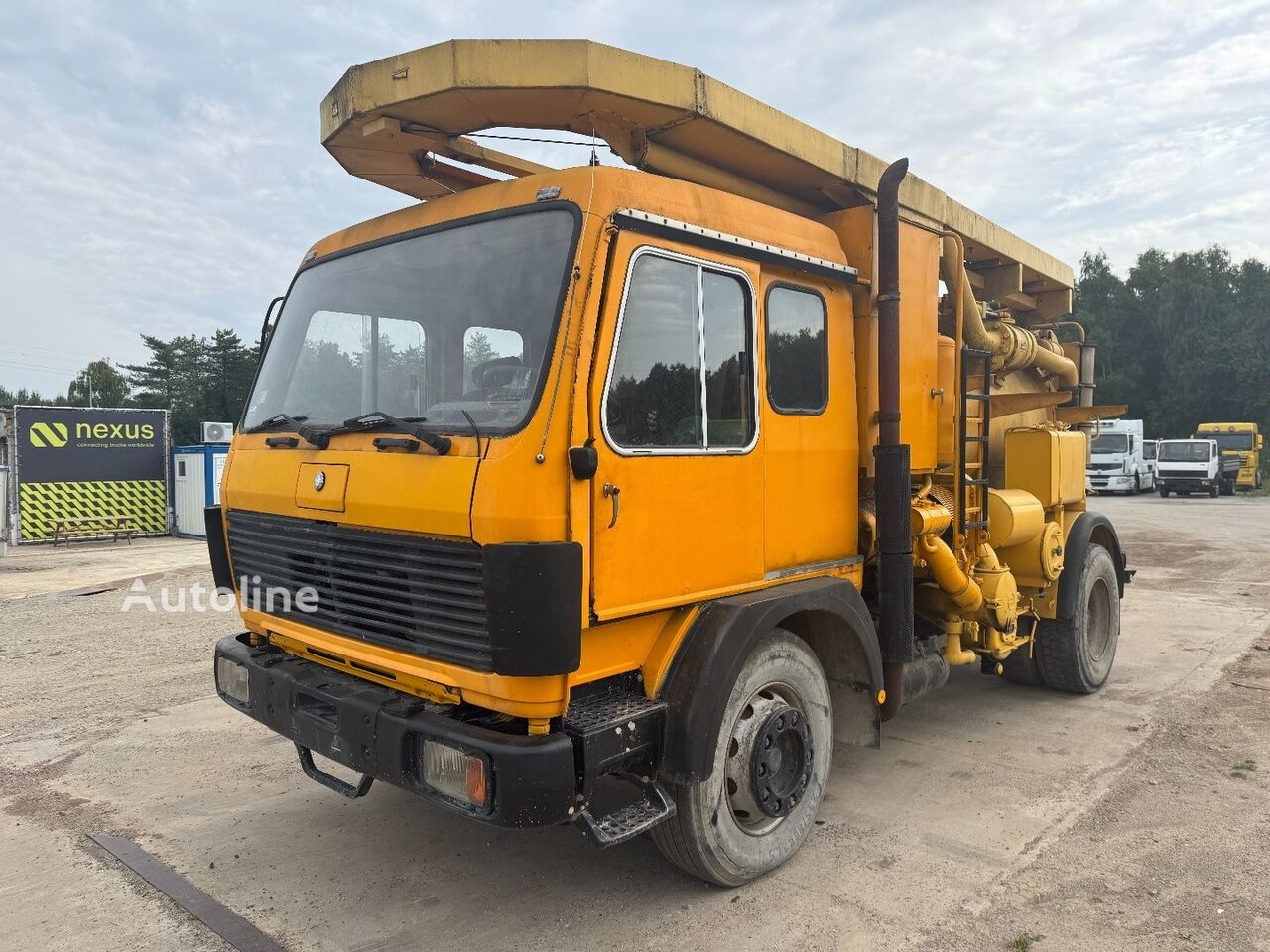 Camion de vidange Mercedes-Benz SK 1617 (GRAND PONT / LAMES / 10.000L / 6 CYLINDRE / POMPE MANUE - Autoline