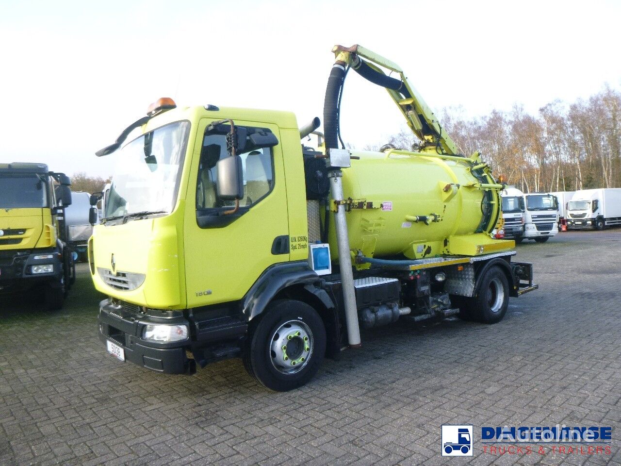 Renault Midlum 180.14 dxi 4x2 RHD Euro 5 vacuum tank 6.1 m3 vacuum truck