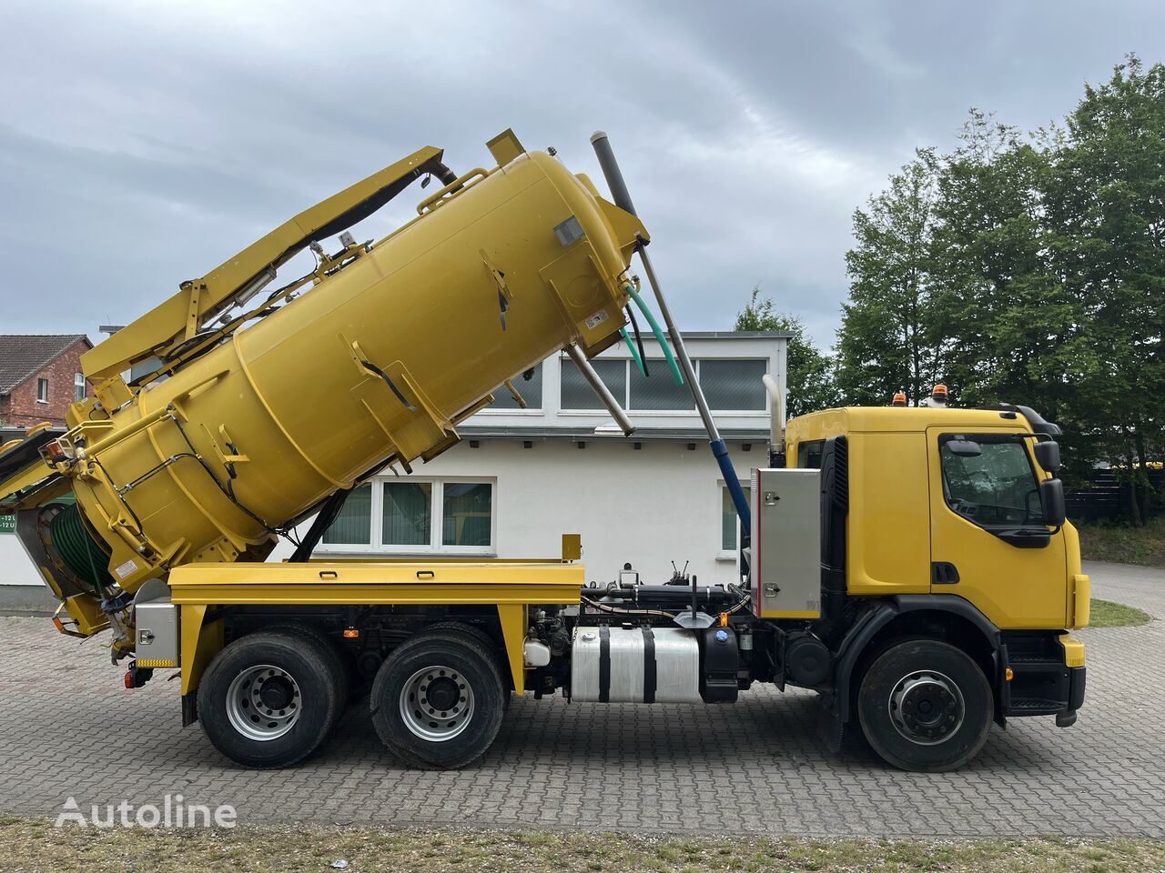 شاحنة شفط مياه المجاري Volvo Volvo FE300 6x4 Kombi high Pressure 14000 Liter