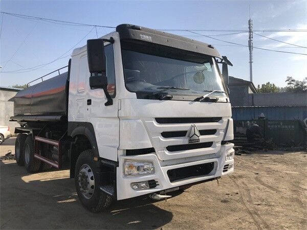 ماشین شستشوی نظافت شهری China High Quality Used Model Fuel Delivery HOWO 6X4 10 Wheels W