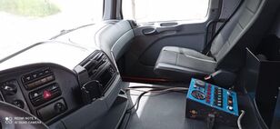 laveuse de voirie Mercedes-Benz Actros