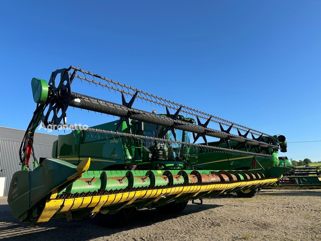 John Deere COUPE FLEXIBLE 635F other combine header for sale | Agronetto IN John Deere COUPE FLEXIBLE 635F other combine header - Agronetto