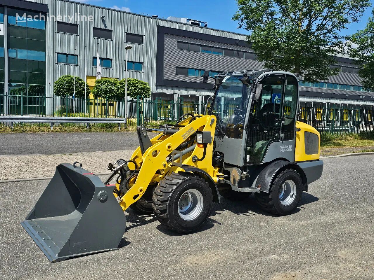 دیگر تجهیزات ساخت و ساز Wacker Neuson WL 32