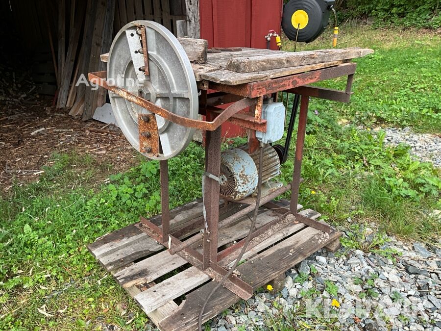 Tiomanna/barkskiva other equipment for sale | Agroline AU Tiomanna/barkskiva other equipment - Agroline