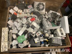 معدات صناعية أخرى Blandpall Elkomponenter