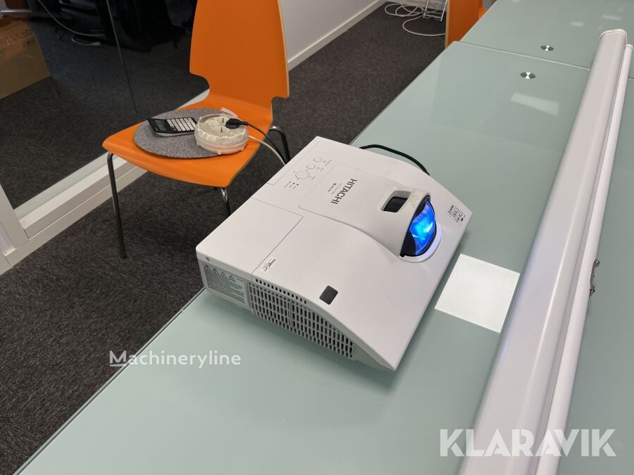 Hitachi Projektor Hitachi med duk other industrial equipment - Machineryline