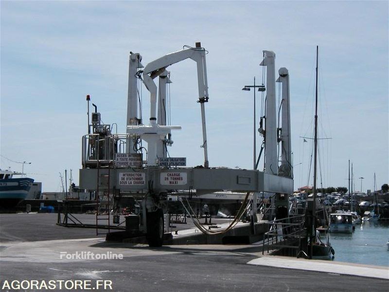 Satılık ROULEV E24 Elévateur à bateaux diğer liman ekipmanı | Forkliftonline TR ROULEV E24 Elévateur à bateaux diğer liman ekipmanı - Forkliftonline