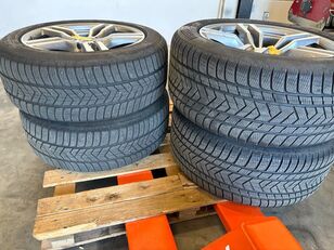 BMW X5 f15 breedset winterbanden met velg others