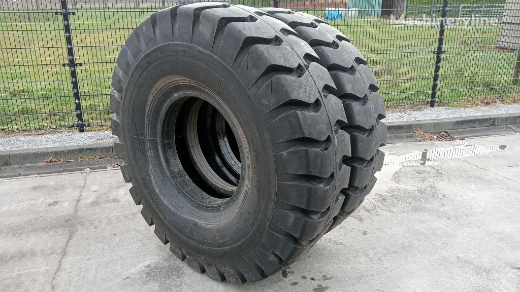 другое Infiniti 18.00-25 Tires new