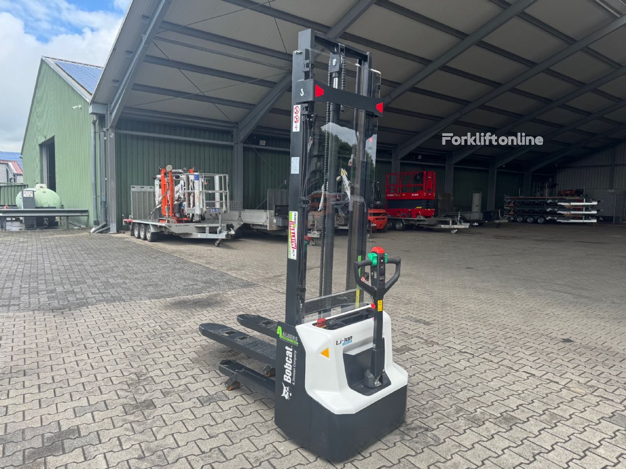 Bobcat LSM12N-7 i stapelaar te huur | Forkliftonline BE Bobcat LSM12N-7 i stapelaar - Forkliftonline