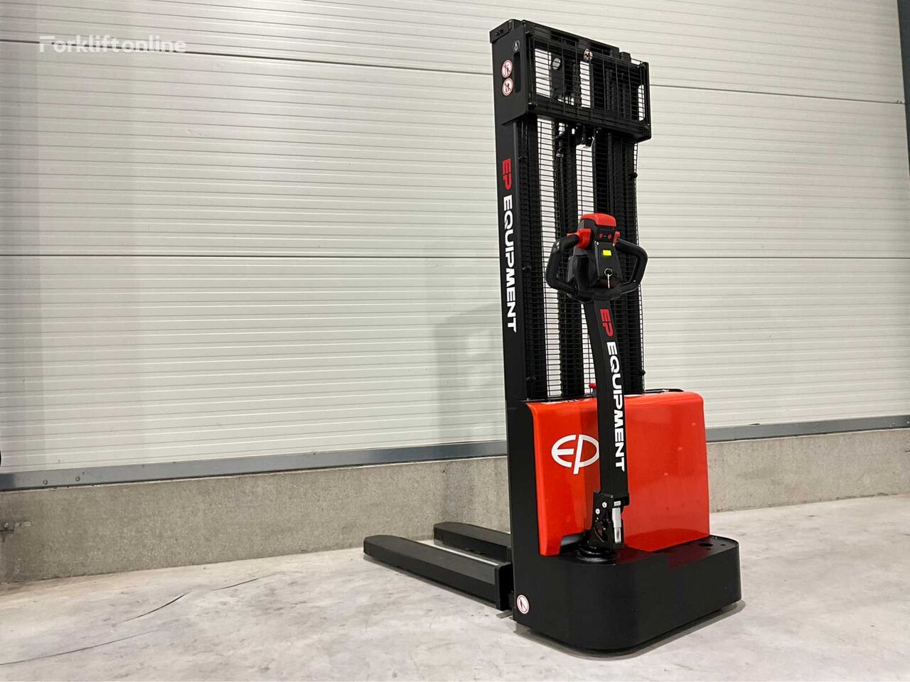 EP ESL 3,0 meter pallet stacker