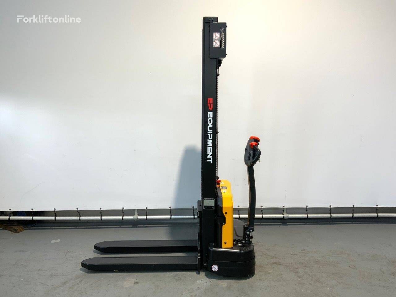 new EP Equipment EST 124 pallet stacker