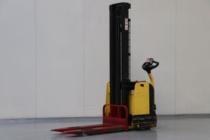 штабелер Hyster S1.0E