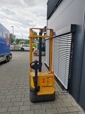 Jungheinrich EJC 112 pallet stacker