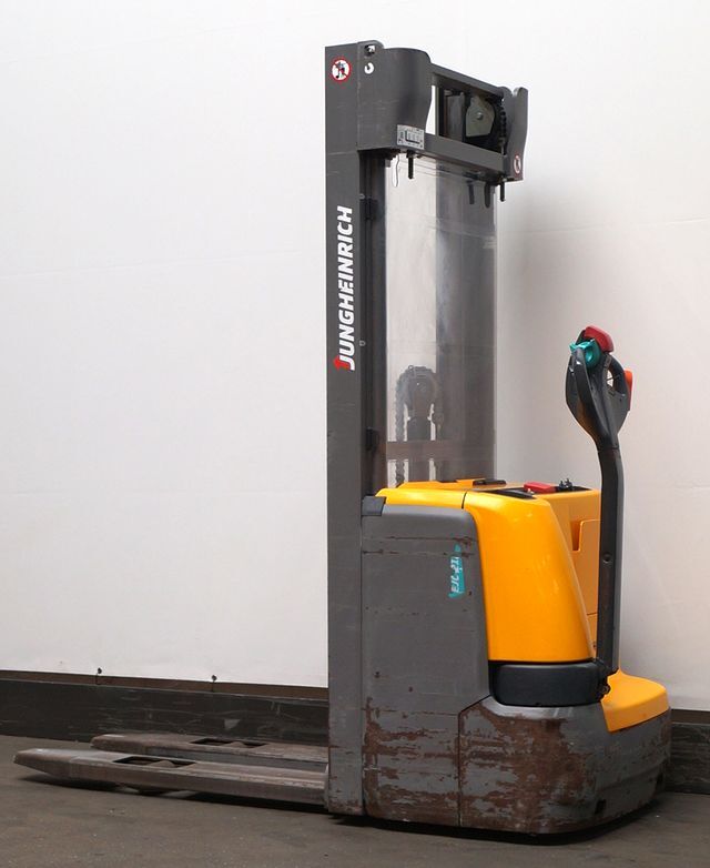 Продажба на стакер Jungheinrich EJC212 | Forkliftonline BG Стакер Jungheinrich EJC212 - Forkliftonline