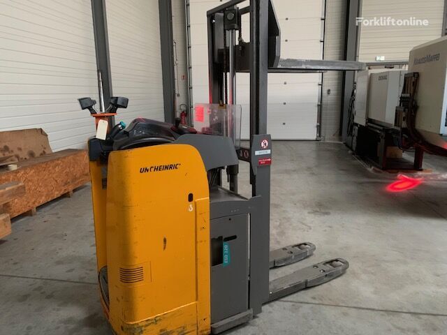 Jungheinrich ESD 120 pallet stacker