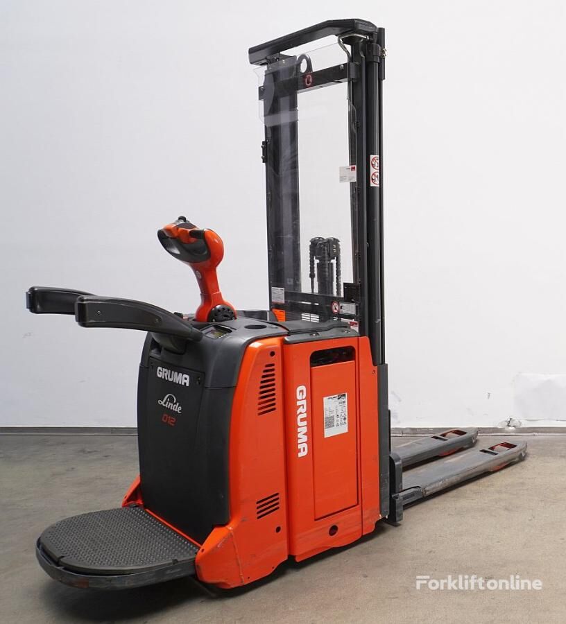 Linde D 12 AP 133 apilador