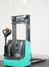 팔레트 스태커 Linde L 12 1172