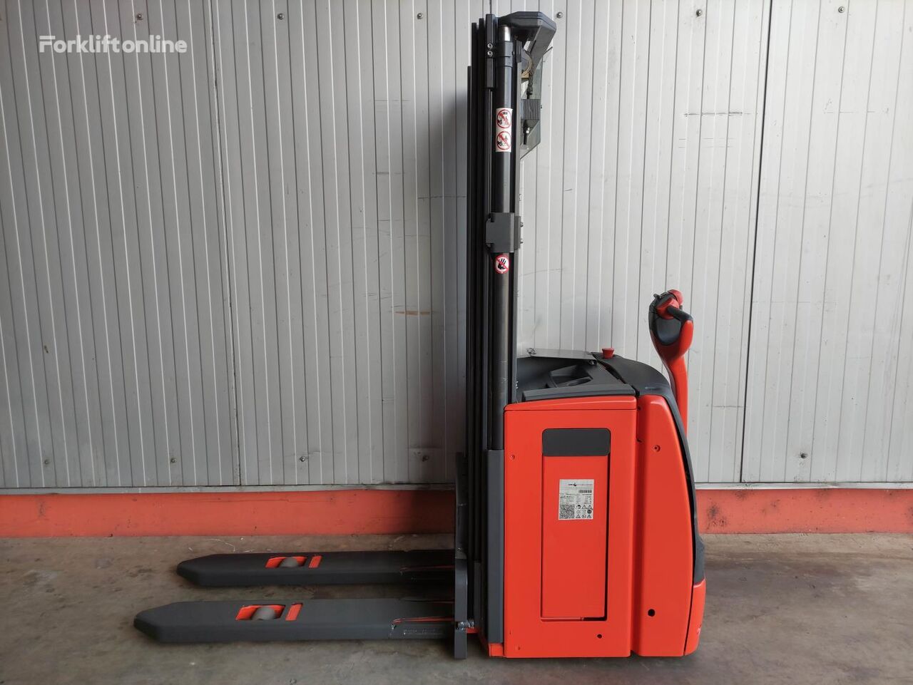 Linde L 14 pallet stacker