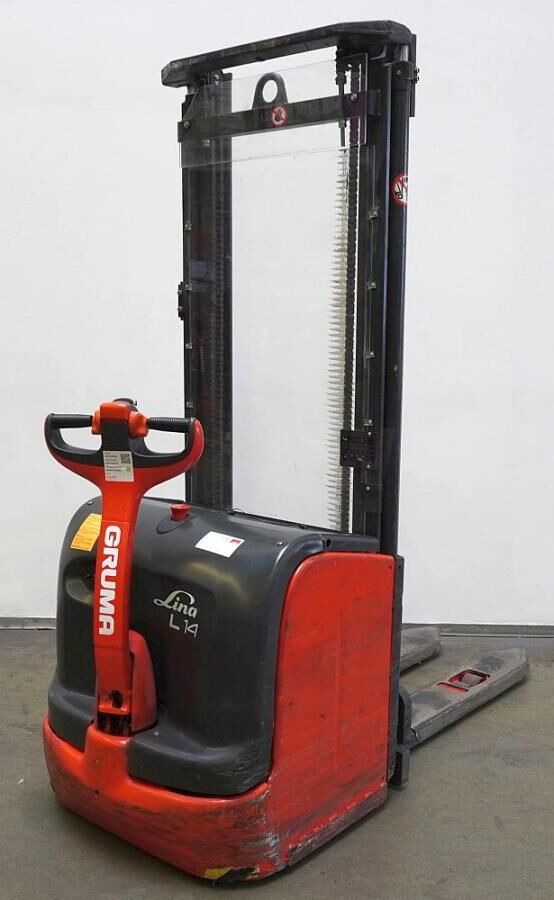 Linde L 14 372-03 pallet stacker