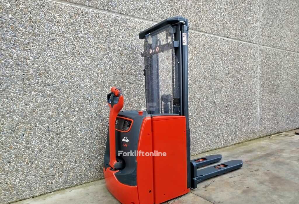 Linde L14 pallet stacker