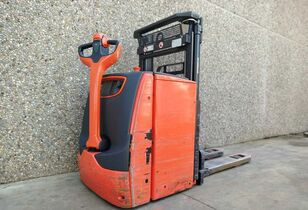 штабелер Linde L14