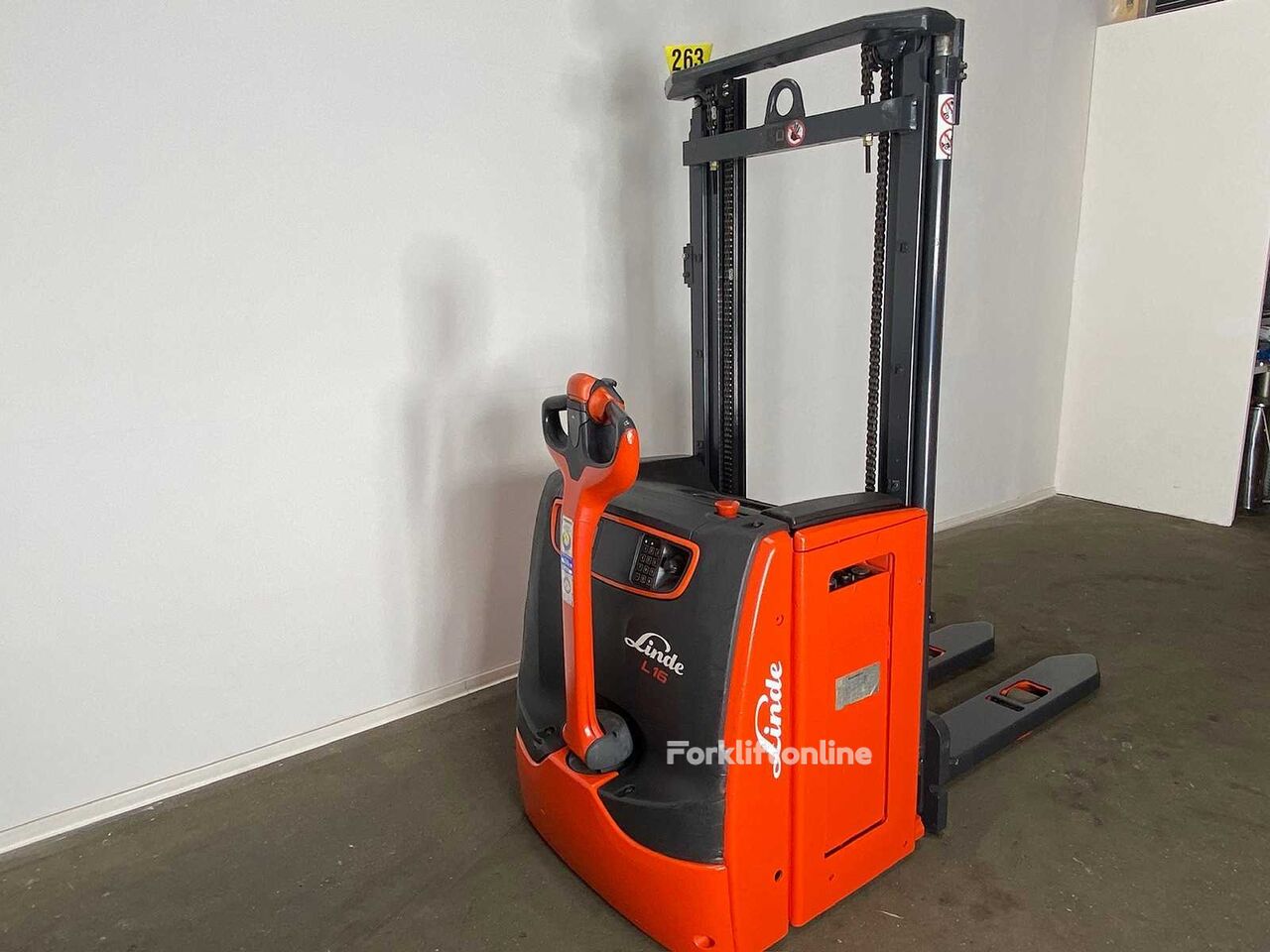 штабелер Linde L16i