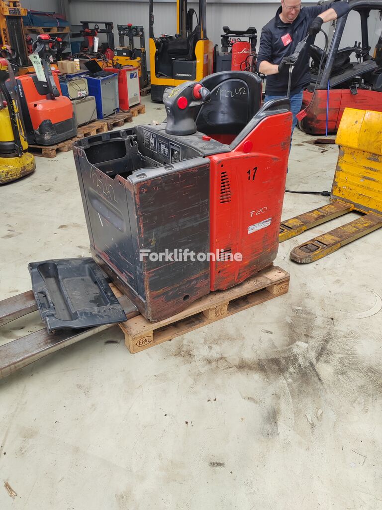 Linde T20 SP pallet stacker