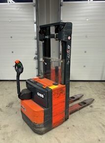 MIC G16s Triplex 4600 mm Hochubwagen pallet stacker for sale | Forkliftonline SG MIC G16s Triplex 4600 mm Hochubwagen pallet stacker - Forkliftonline