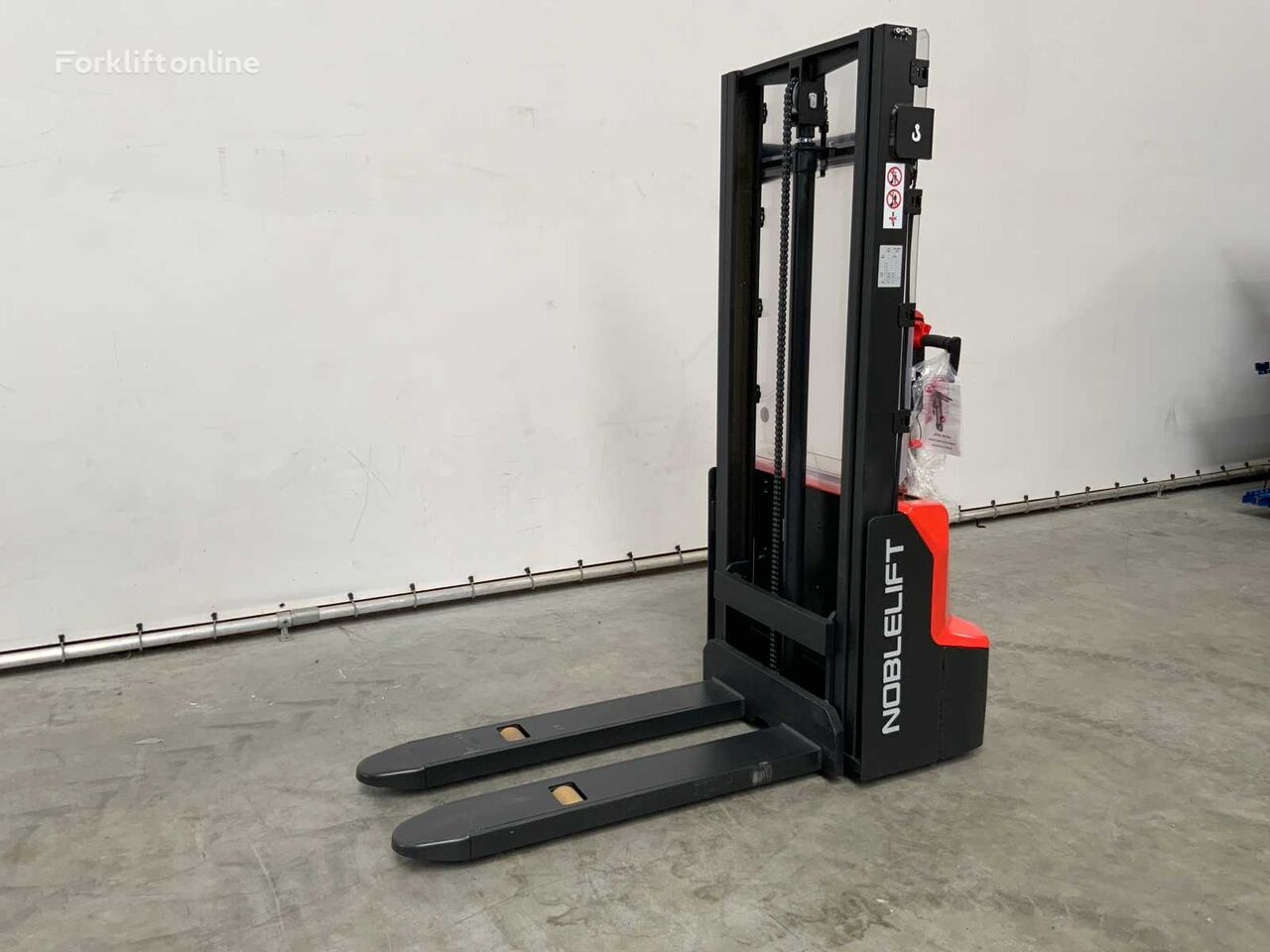 Noblelift PSE12B29 pallet stacker