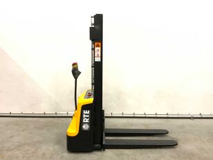 RTE 6181 pallet stacker