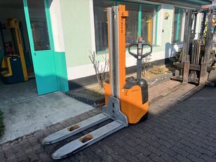 Still EGV10    V-4142 pallet stacker