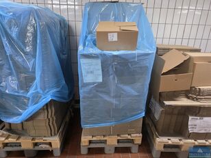 Caixas de cart&atilde;o neutras com dimens&otilde;es aproximadas de 411x345x200 mm, caixa externa de cart&atilde;o, bandejas termoformadas