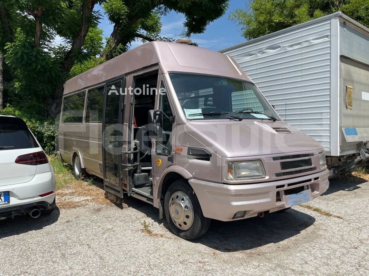 Fourgonnette de tourisme IVECO A45E12 - Autoline