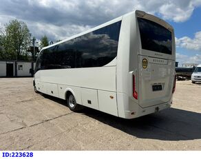 الميكروباصات لنقل الركاب IVECO Rosero