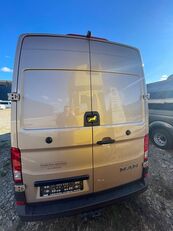 new MAN TGE 5.160 passenger van