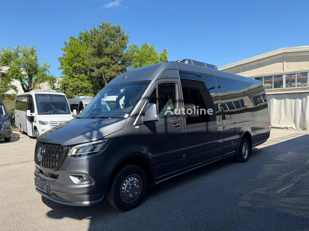 Новый пассажирский микроавтобус Mercedes-Benz Sprinter 519 - Autoline
