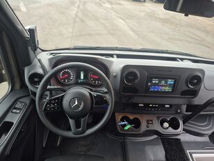 Mercedes-Benz Sprinter 519 CDI 人員輸送バン販売用 - 画像 8 | Autoline JP Mercedes-Benz Sprinter 519 CDI 人員輸送バン | 画像 8 - Autoline